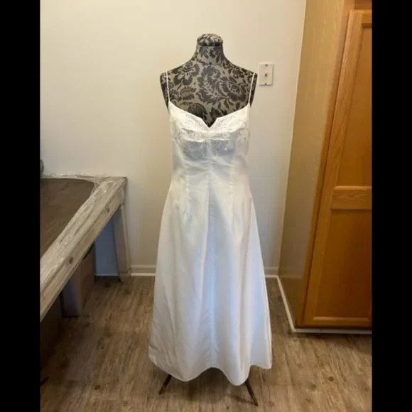 Vintage Bill Levkoff a line midi dress w/ flower & rhinestone embroidery detail - Picture 1 of 4